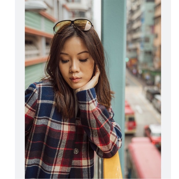 Abercrombie & Fitch Wool-blend Collarless Plaid Coat, size small - Picture 4 of 5